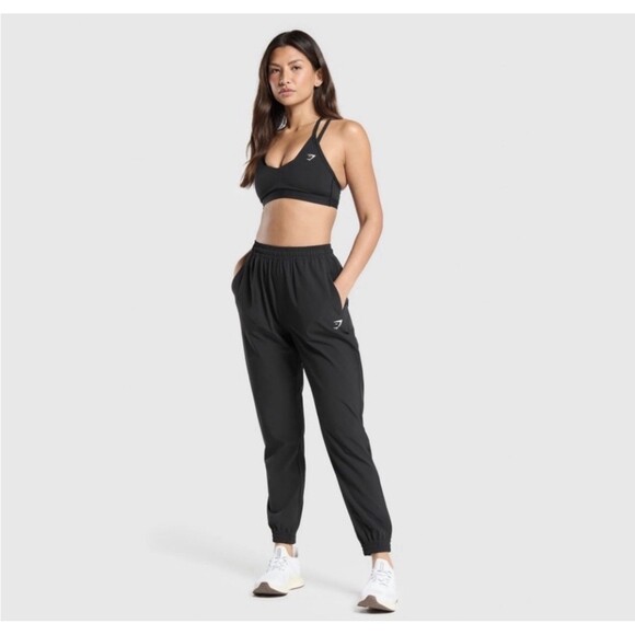 Gymshark Pants - Women's Gymshark Pants M Medium Black Tapered Windbreaker Drawstring Active